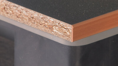 <strong>节约时间, 减少停机时间:</strong> 逆铣时穿过边缘，不会造成边缘碎裂。 
